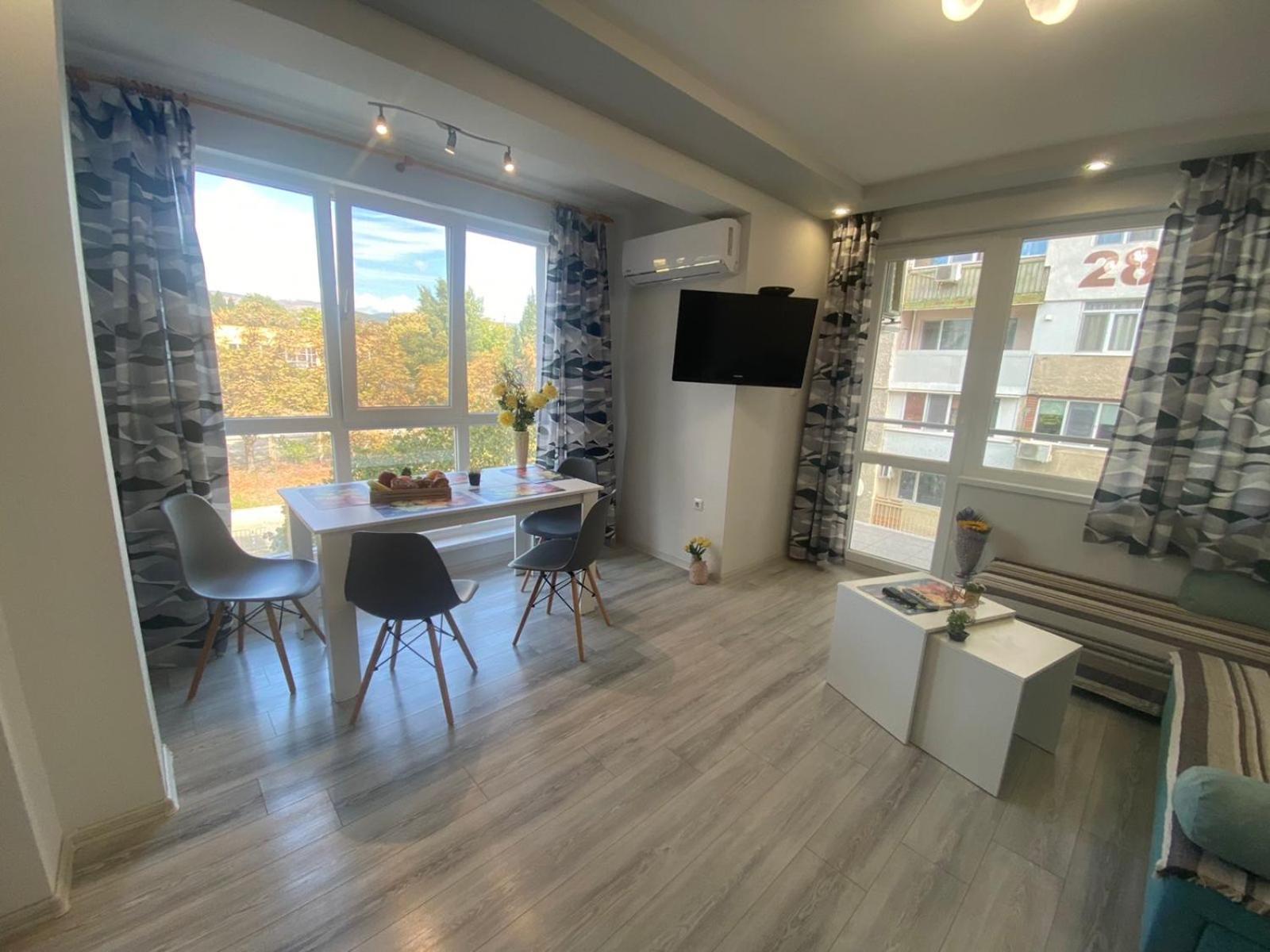 Ferienwohnung Уютен Нов Апартамент - Стара Загора С Две Спални Exterior foto